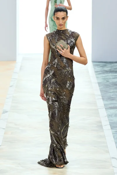 Look 33